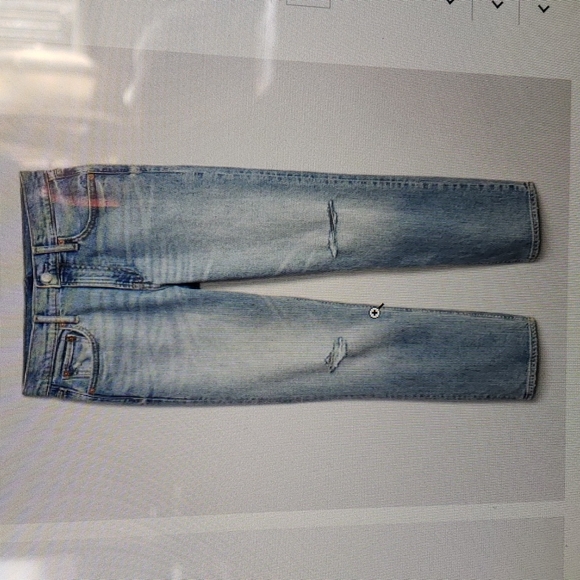GAP DISTRESSED  JEAN'S - Picture 8 of 8